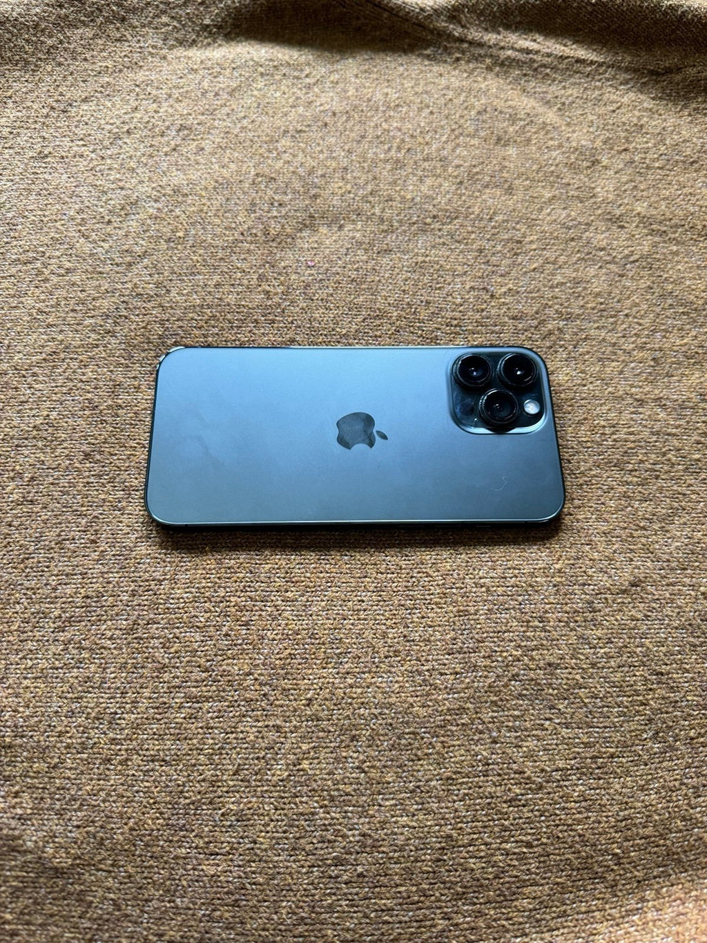 iPhone 13 Pro Max 8B57