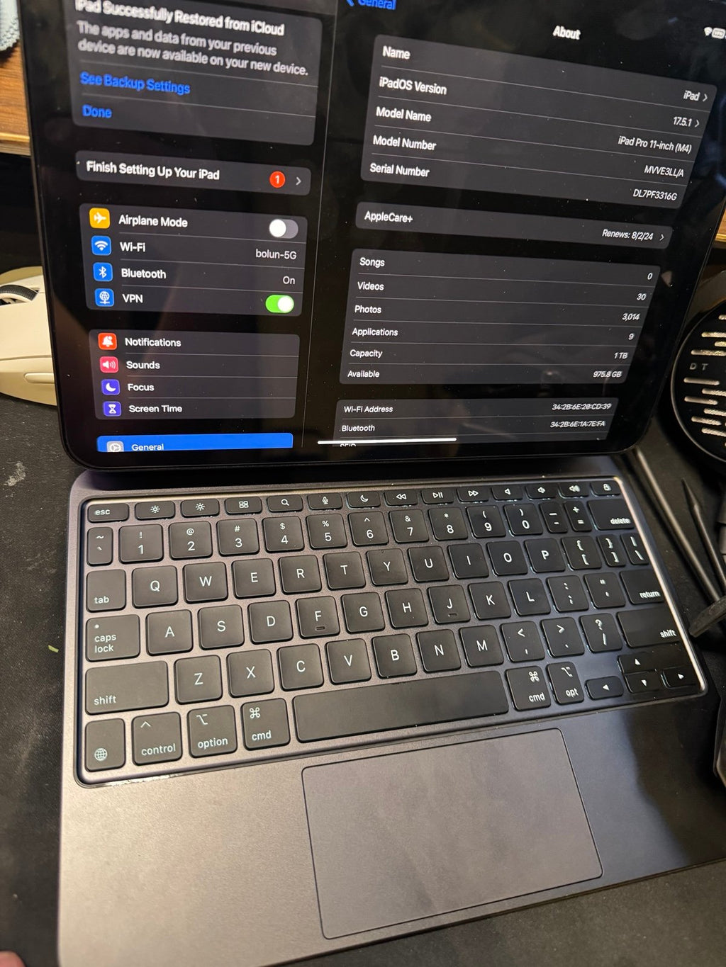 Apple iPad Pro 11 M4 2024 1TB with Apple Pencil Pro and Magic Keyboard 7O31