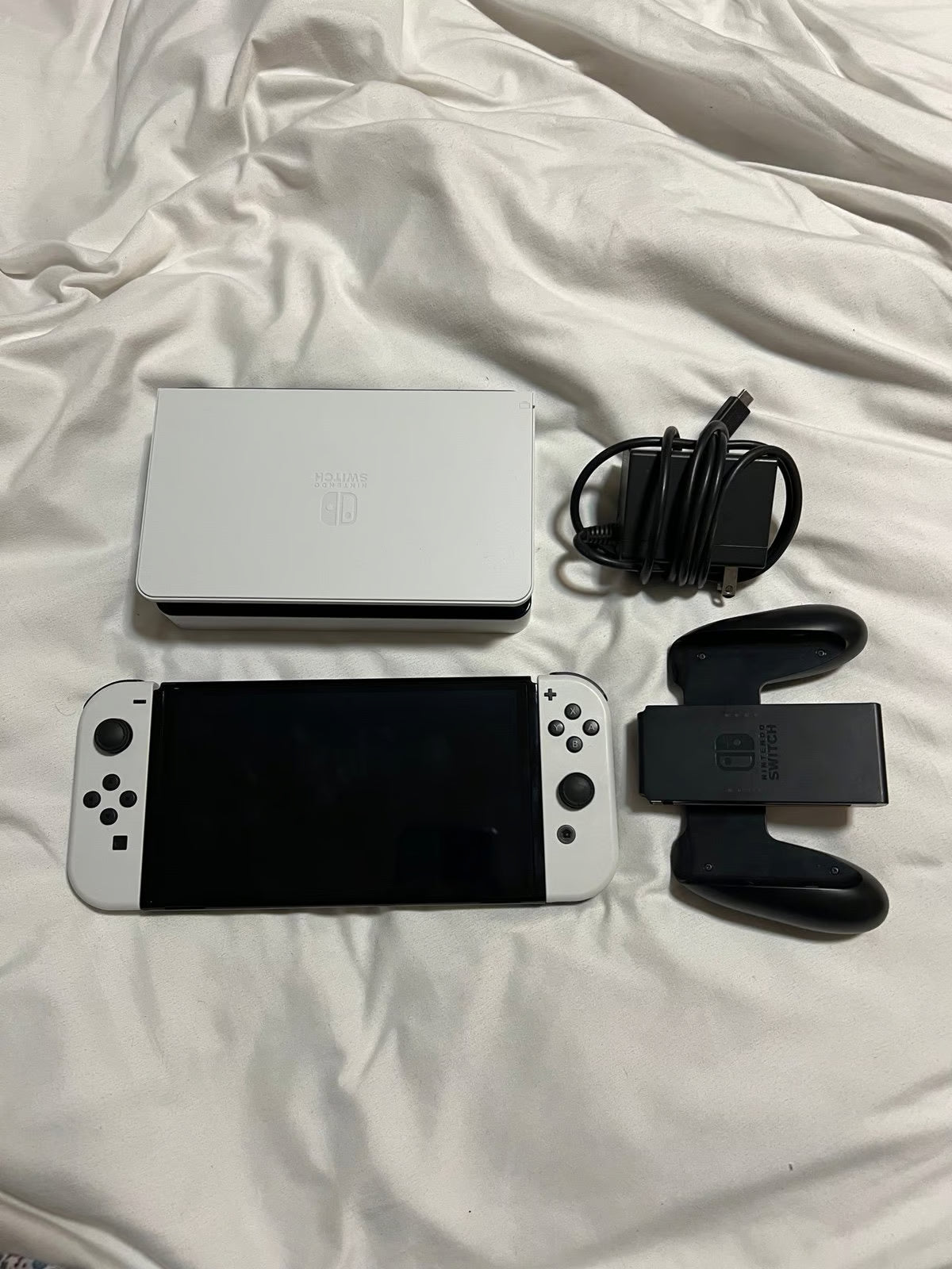 Nintendo switch OLED bundle 9K81