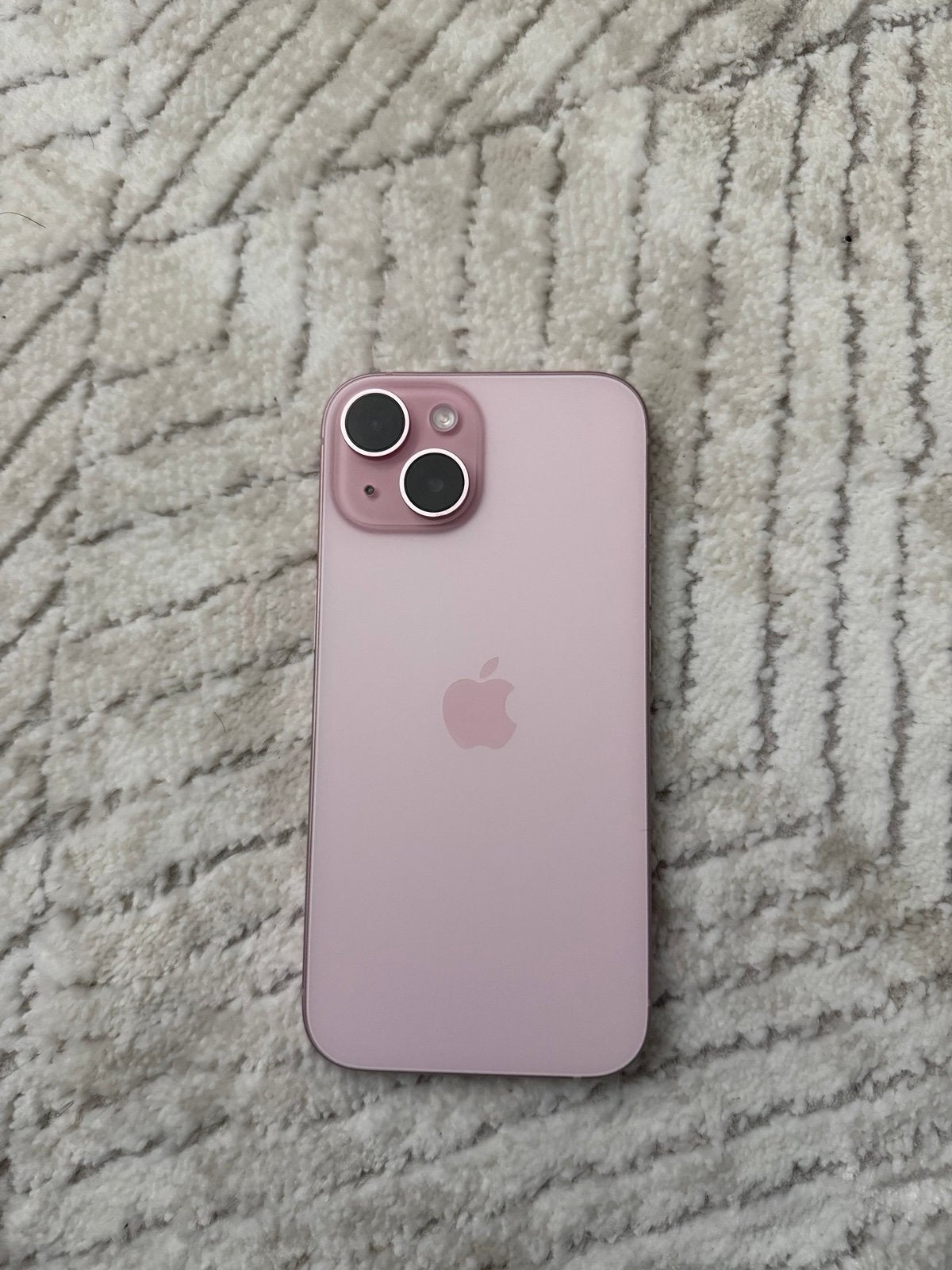 Iphone 15 unlocked 1P82