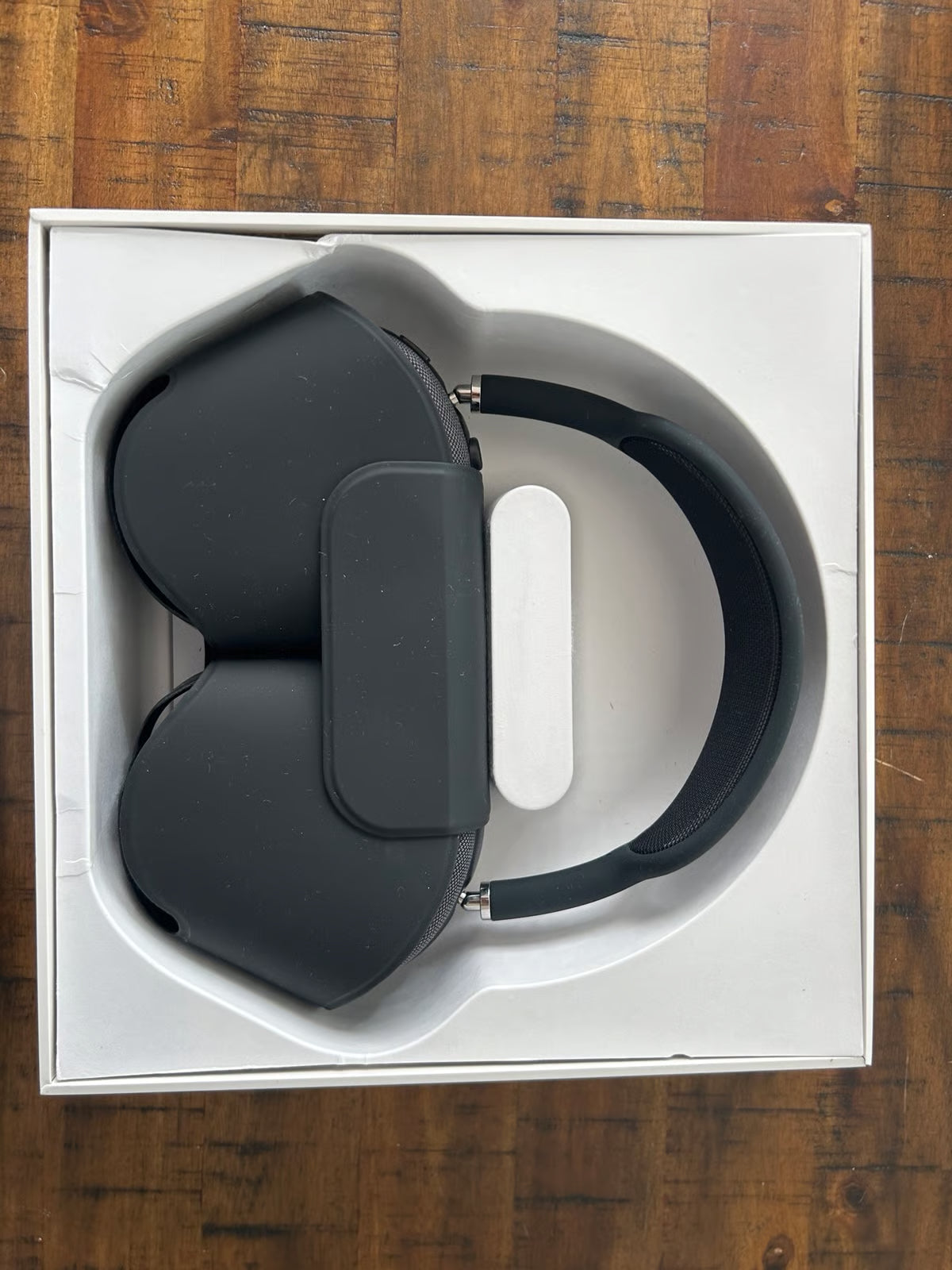 Airpod max black 1Q11