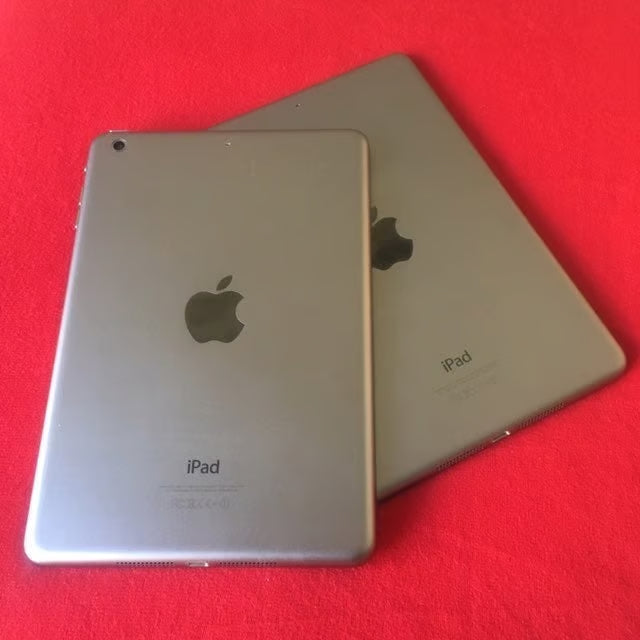 Set of TWO Apple iPad Mini 2 Black CLEAN 7K27