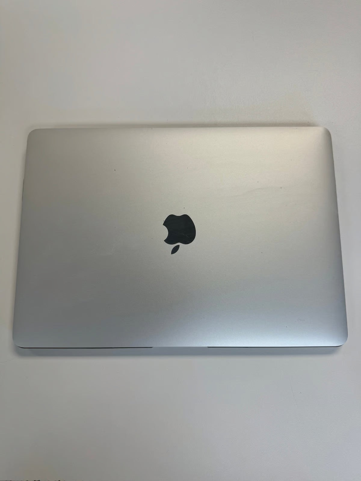 Macbook Air 13inch 2020 8GB Ram /512ssd Perfect Condition 7T36