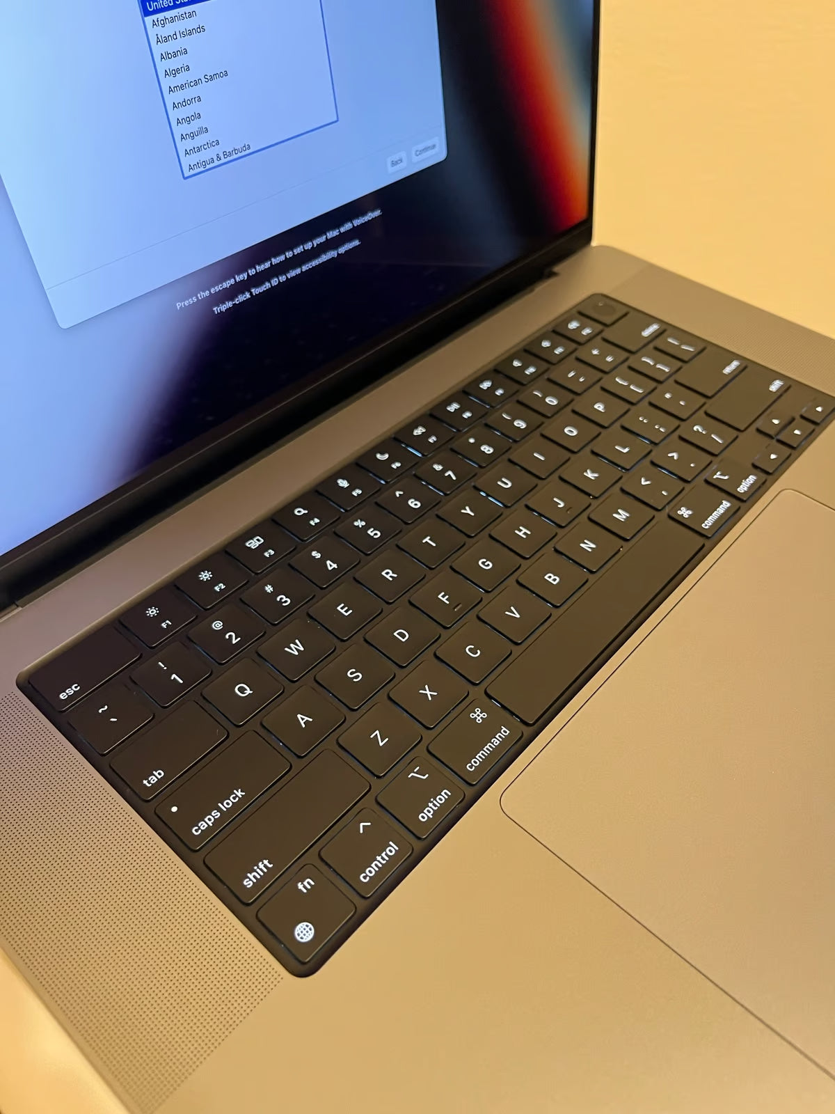 MacBook Pro 16"" Laptop Apple M1 Pro chip 16GB Memory 1TB SSD 7Y77