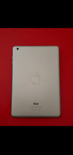 iPad mini 1st generation White & Silver 8O12