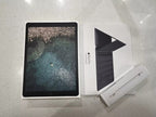 Apple iPad Pro 12.9�?Wifi + Cellular 256GB Space Gray Unlocked Apple Keyboard 3G51