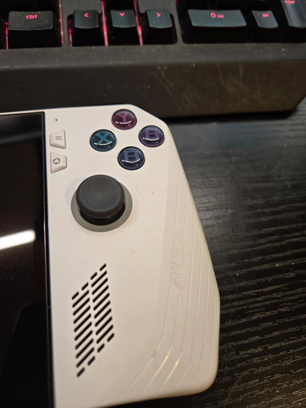 ASUS ROG Ally Z1 Extreme 7U92