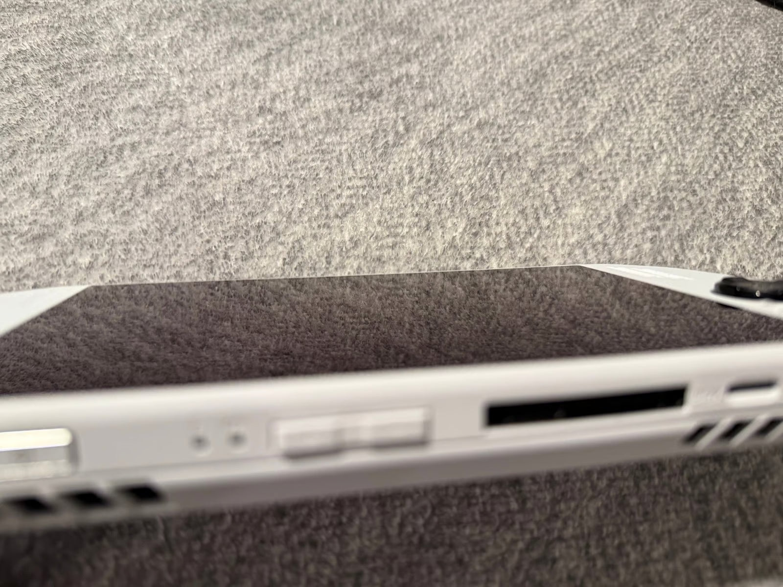 ASUS ROG Ally Z1 Extreme 8M39