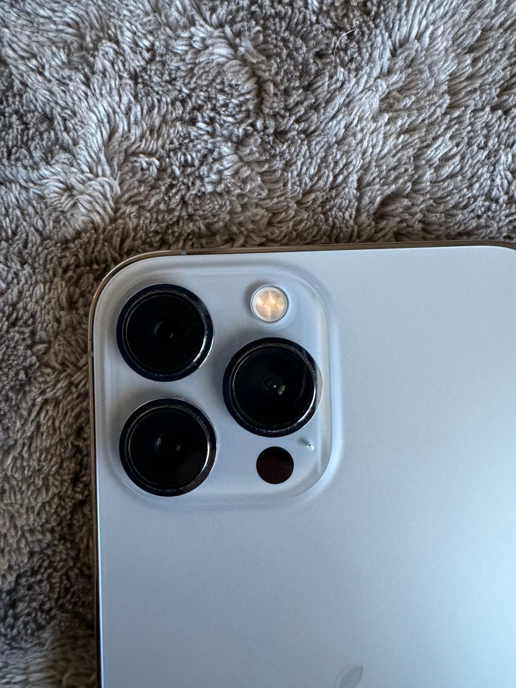 Apple iPhone 13 Pro Max 128 GB in Sierra Blue for T-Mobile 2E91