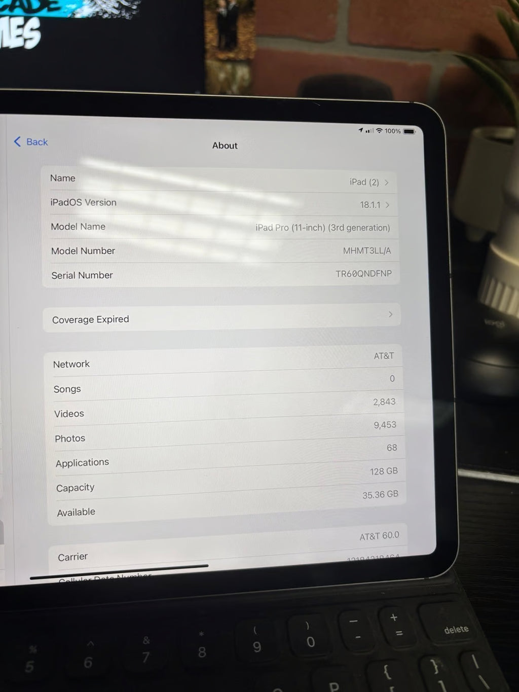 Apple iPad Pro 11�?3rd Gen Space Gray 128GB Cellular+WIFI Apple Smart Keyboard 8K83