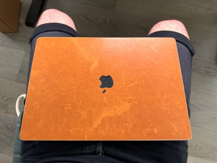 Apple Macbook Pro A2485 16in.  M1 Max 3.2 GHz  1TB SSD 3H75