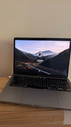 MacBook Pro 2020 13-inch Touchbar 3V82