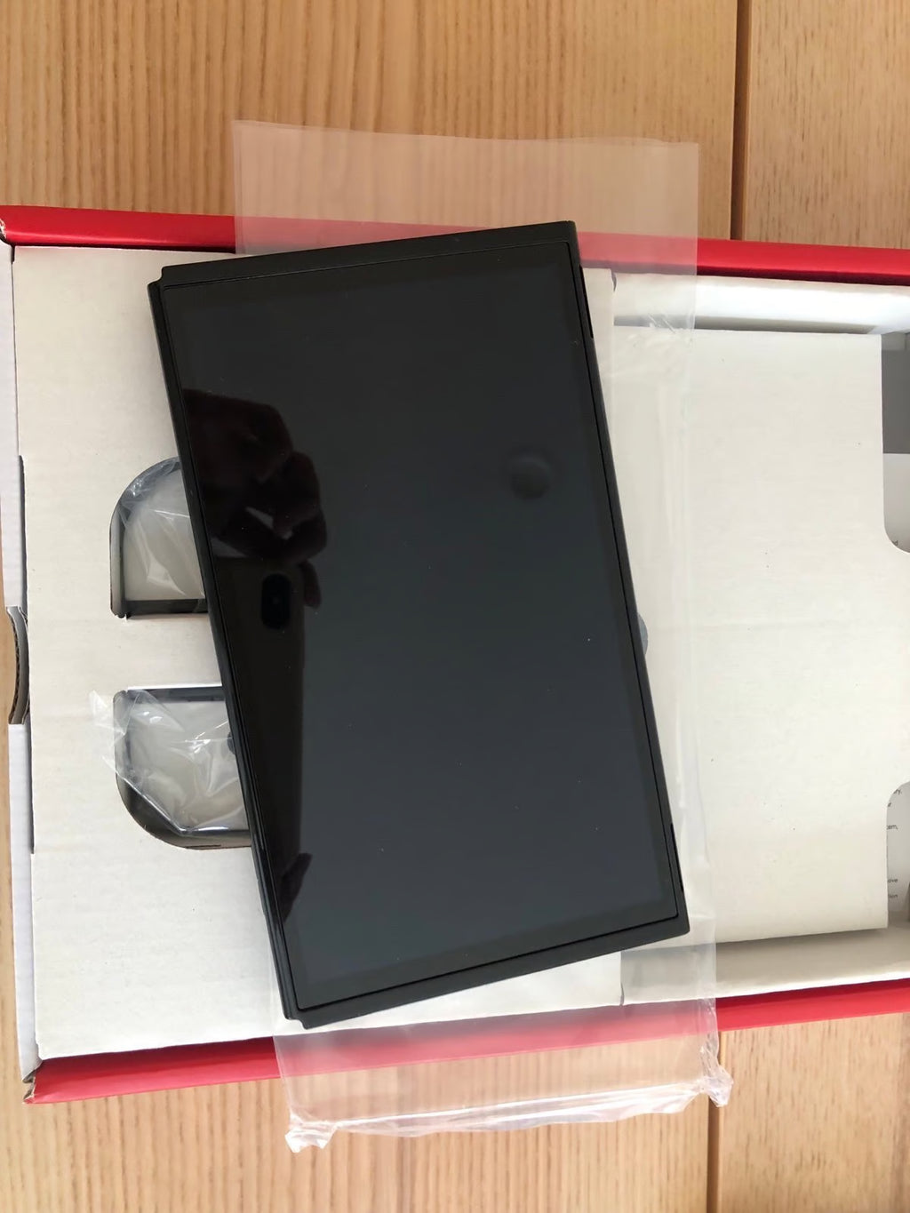 Nintendo Switch OLED Brand New never played 8V19