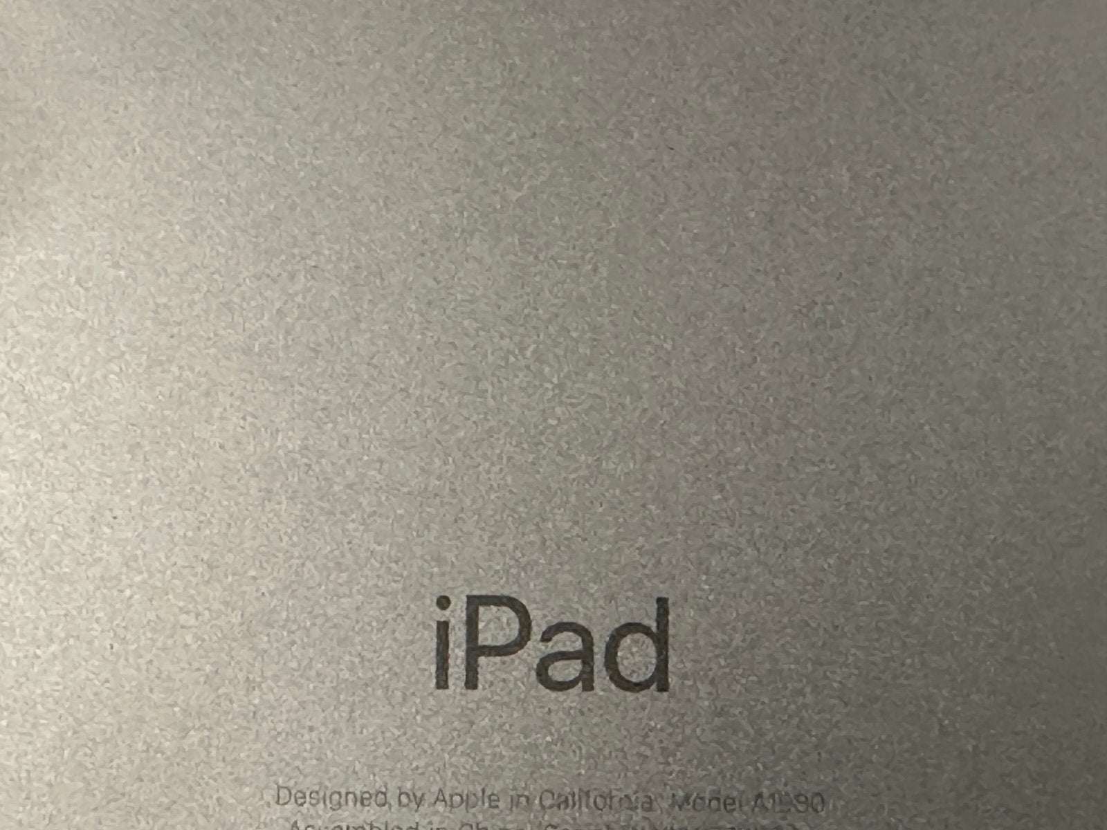 iPad Pro (A1980) with Magic Keyboard Case and Apple Pencil 2 6Q68