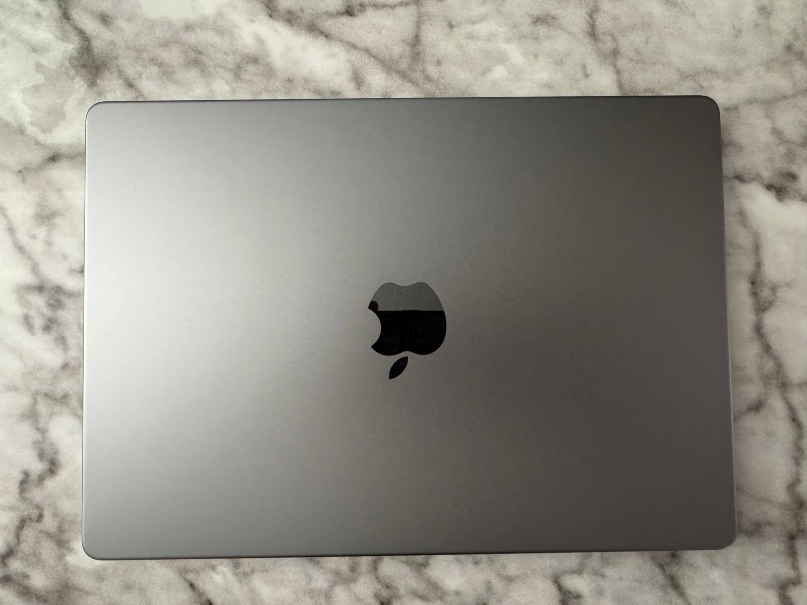 2021 14鈥?MacBook Pro - M1 Pro // 32GB RAM // 512GB AppleCare+ 8R33