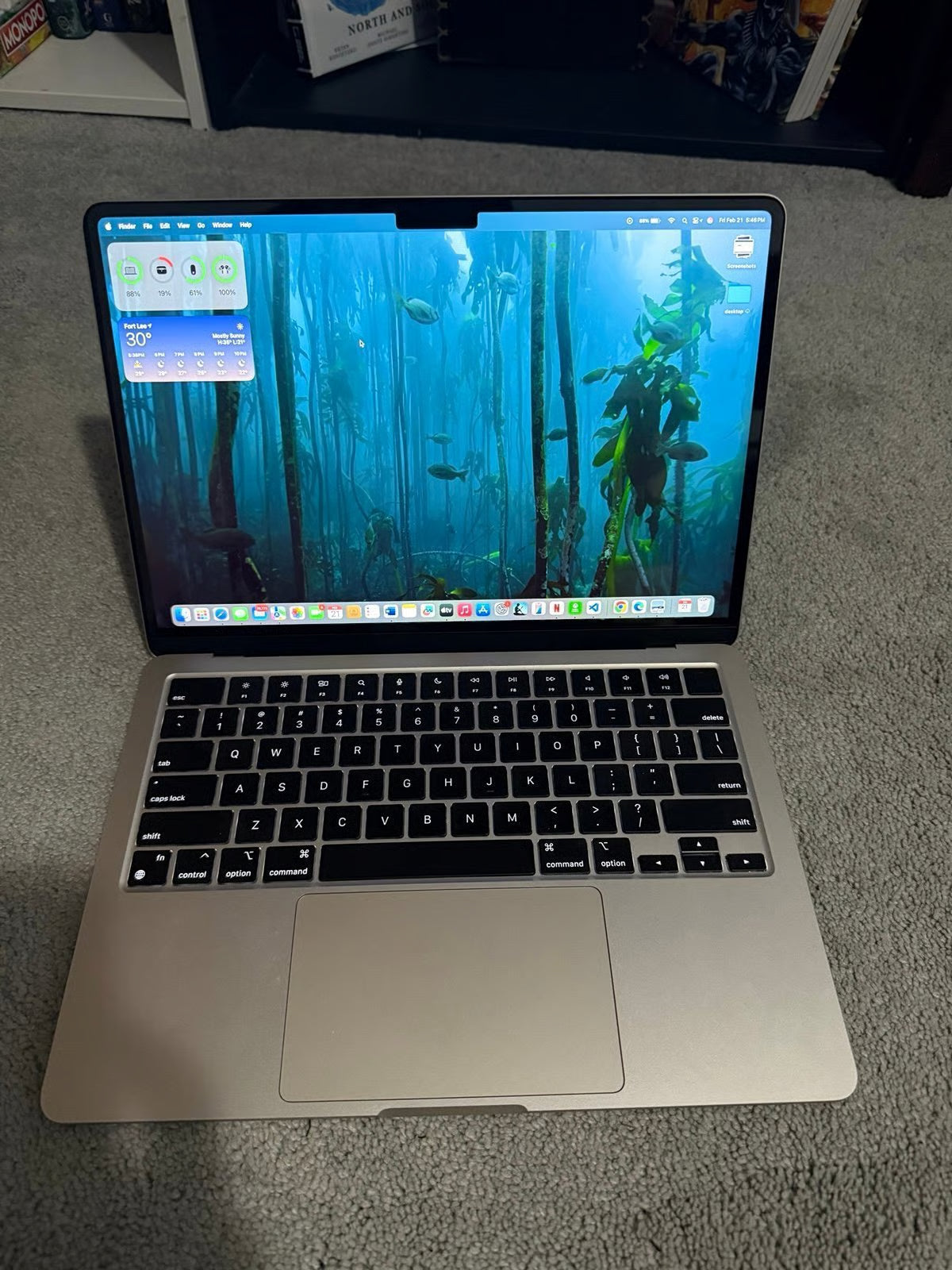 2024 Apple MacBook Air 13-inch M3 Chip 16GB RAM 256GB SSD Starlight 3S75