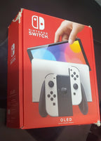 Nintendo Switch OLED white pristine! 7T77