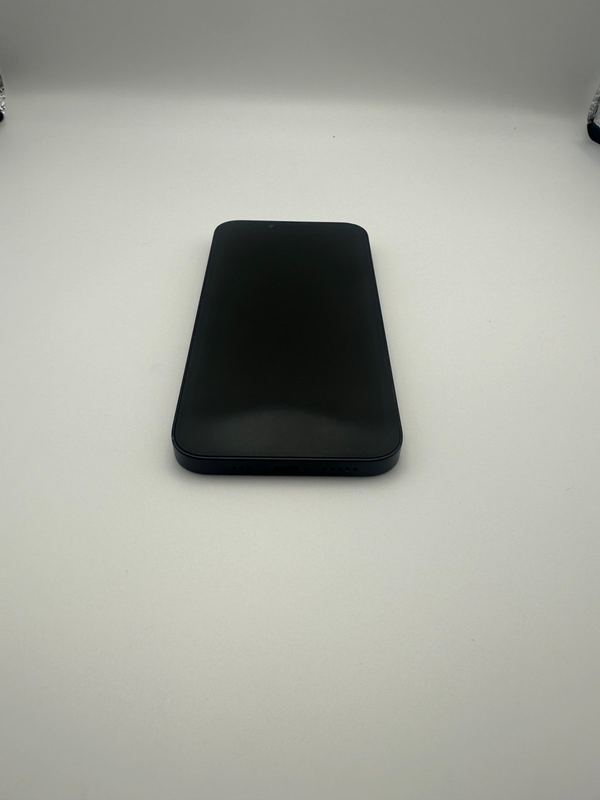 Apple iPhone 13 128Gb Black Carrier Unlocked F 5L12