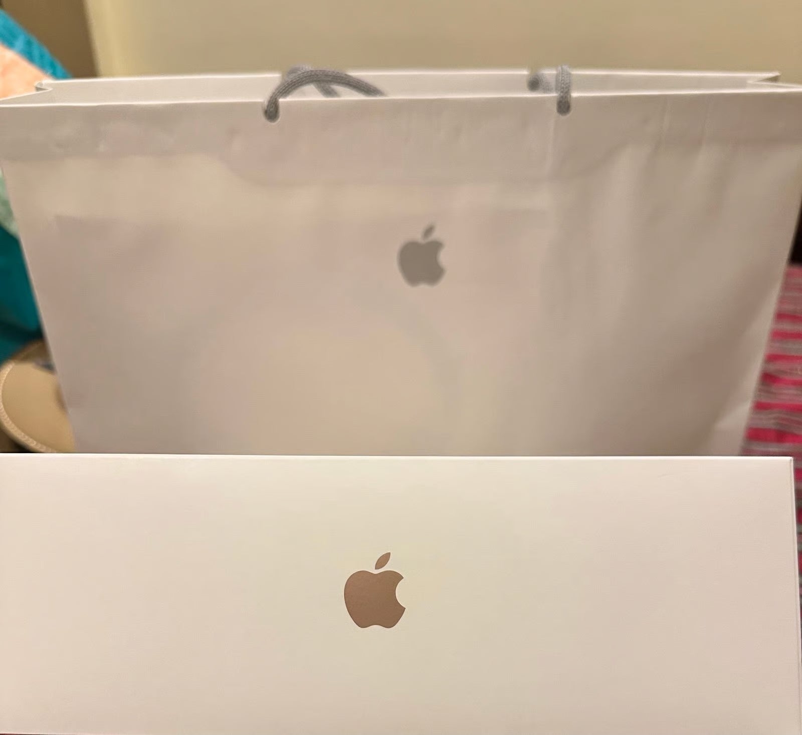 AirPod Max 2nd Gen. Orange 2U99