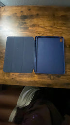 Apple iPad Air 5th Generation 64 GB in Space Gray 5U59