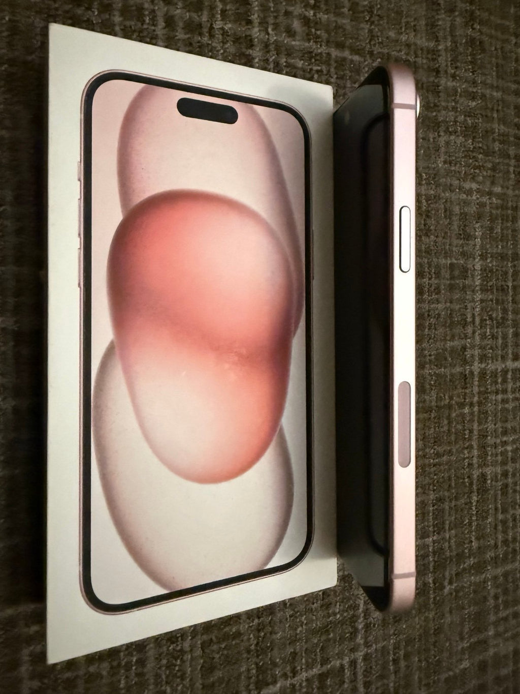 IPhone 15 plus 128GB UNLOCKED 7S37