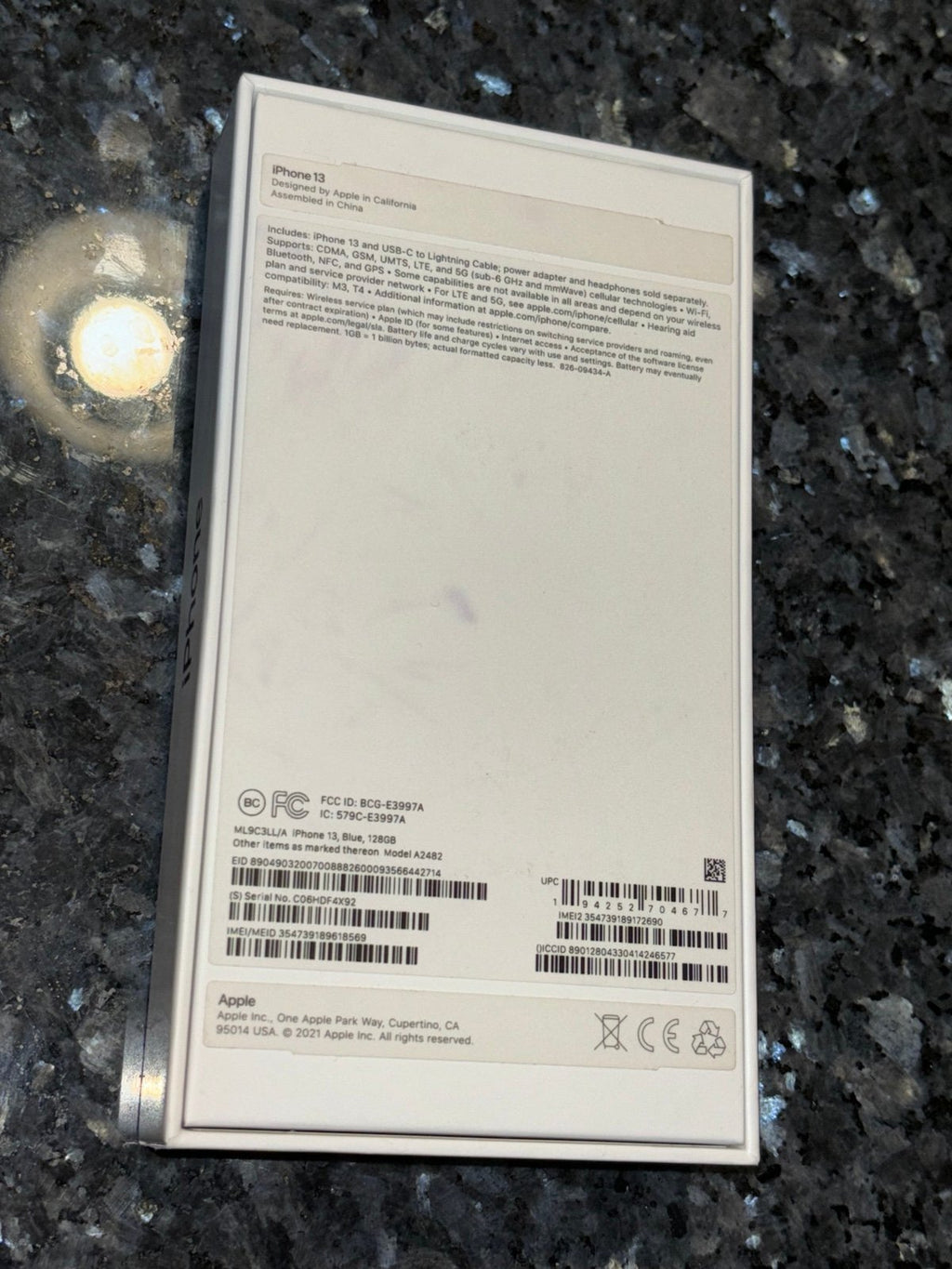 Apple iPhone 13 128 GB in Blue 9X39