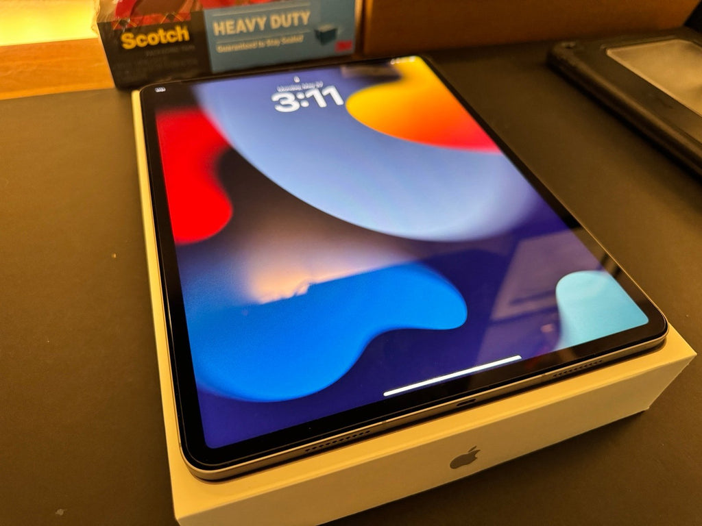 iPad Pro 12.9 6th Generation WiFi + Cellular - Unlocked 6L78