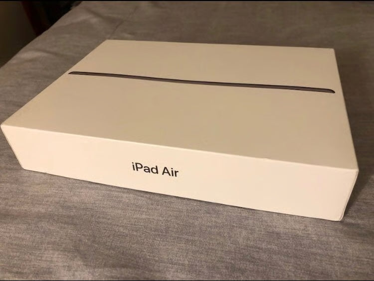 iPad Air Wi-Fi 64Gb 2nd gen (never used) 1L85