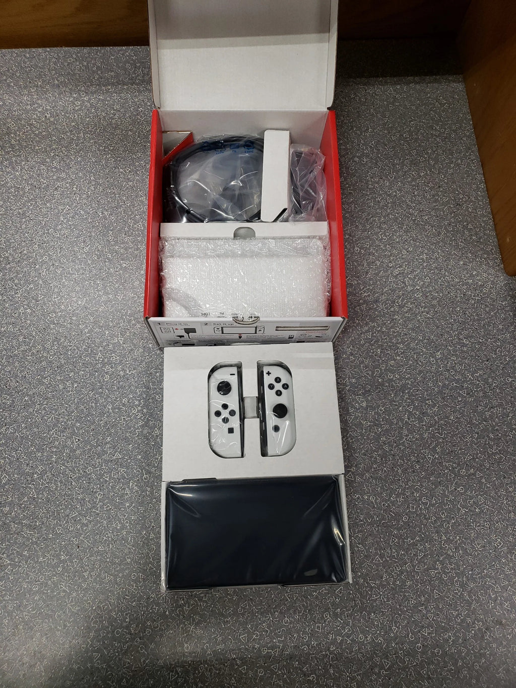 Nintendo Switch OLED White NEW 7M22