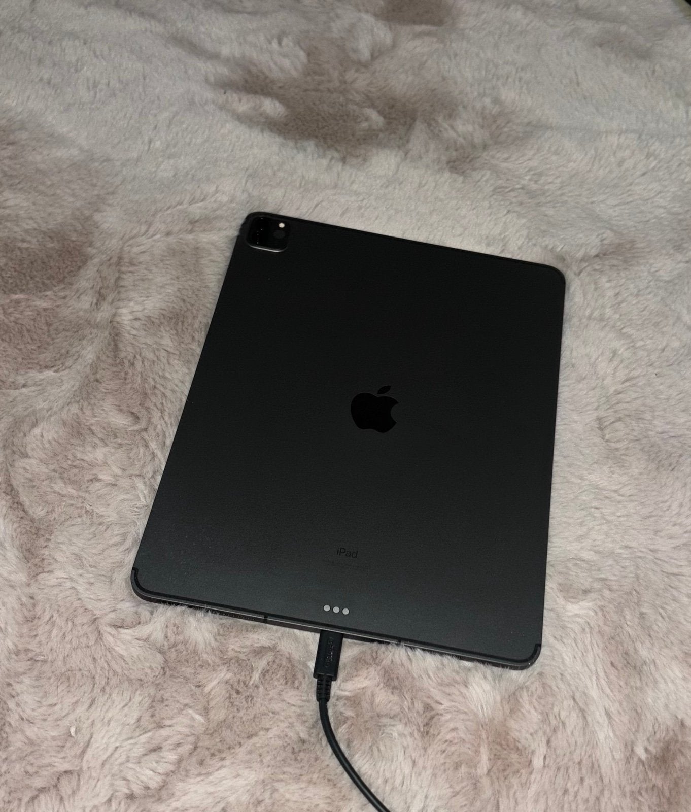 Apple iPad Pro 5th Generation 256 GB 9F36