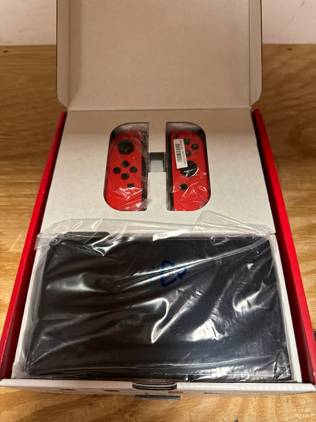 Nintendo Switch [OLED] 64GB - Mario Red Edition - United States Model 7H39