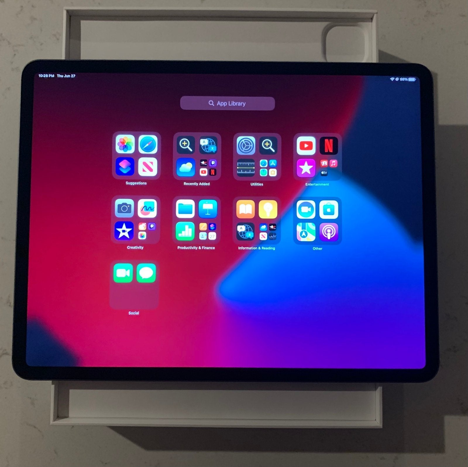 iPad Pro 12.9 Inch 128GB Space Gray Like New! 9M18