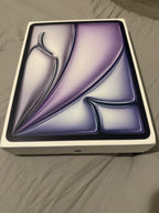 iPad Air 13 inch WiFi and cellular 256gb 8L95