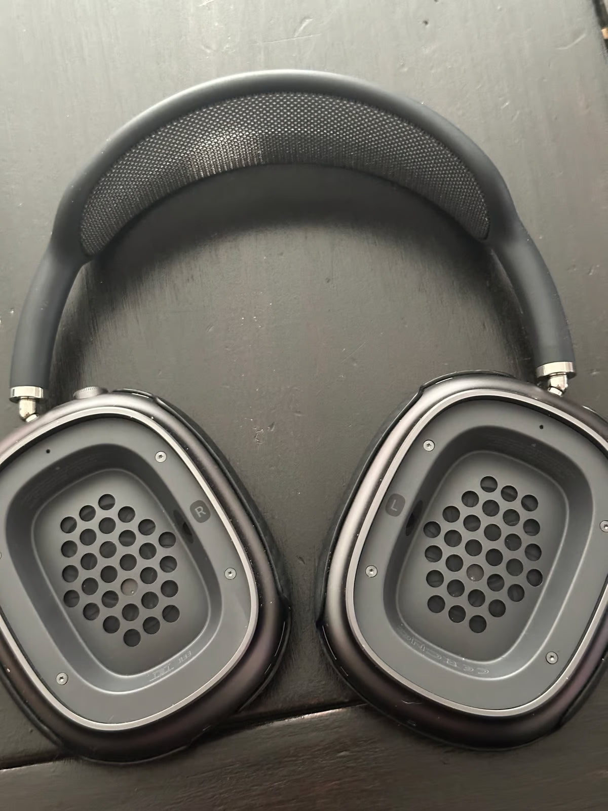 airpod pro max 1R61