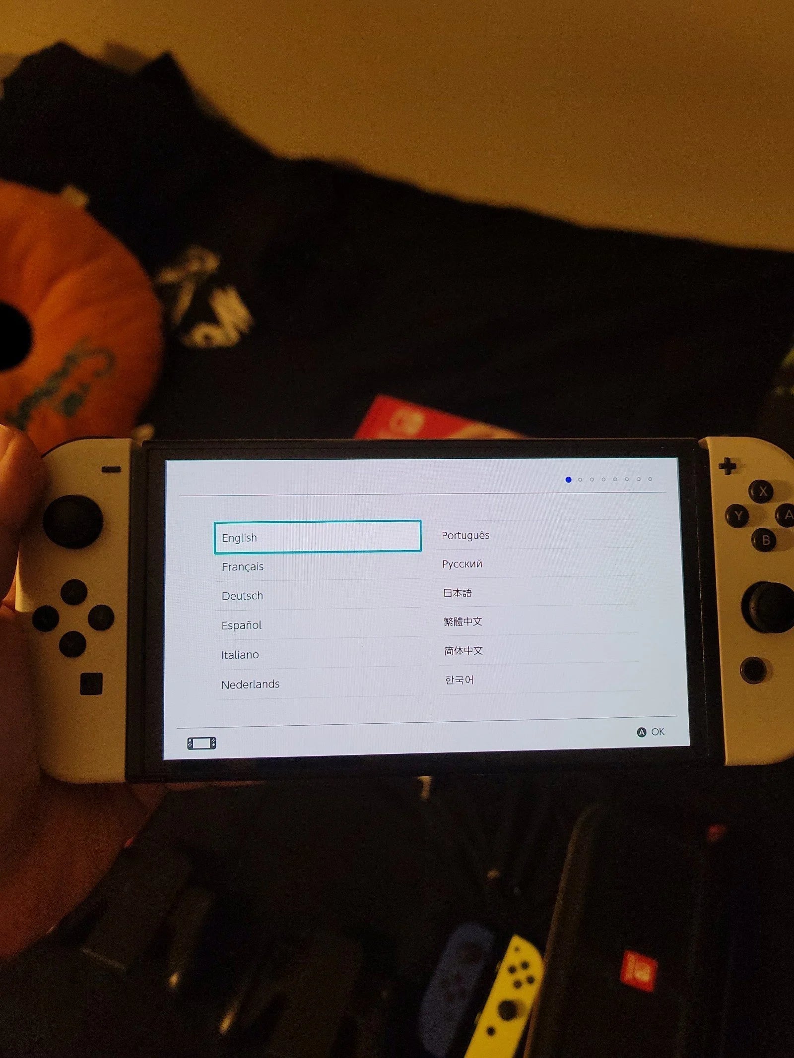 Nintendo Switch Oled Console Bundle 8J72