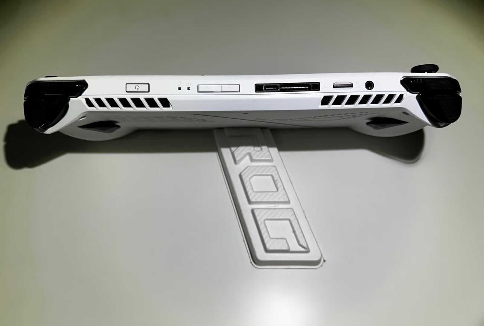 ASUS rog ally z1 extreme 1B26