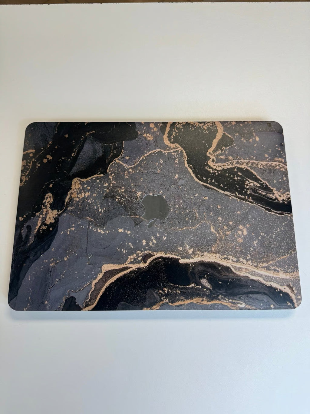 Macbook Air 13inch 2020 8GB Ram /512ssd Perfect Condition 7T36