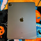 iPad Pro 5th Gen 12.9 1tb Cellular Unlocked! + Apple Pencil and Keyboard Case! 3R26