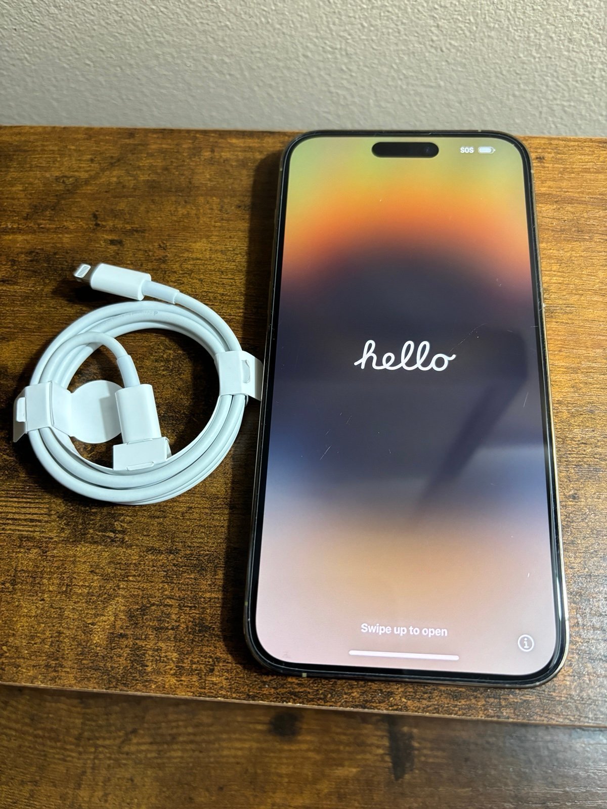 Apple iPhone 14 Pro Max 128 GB in Gold 1X11