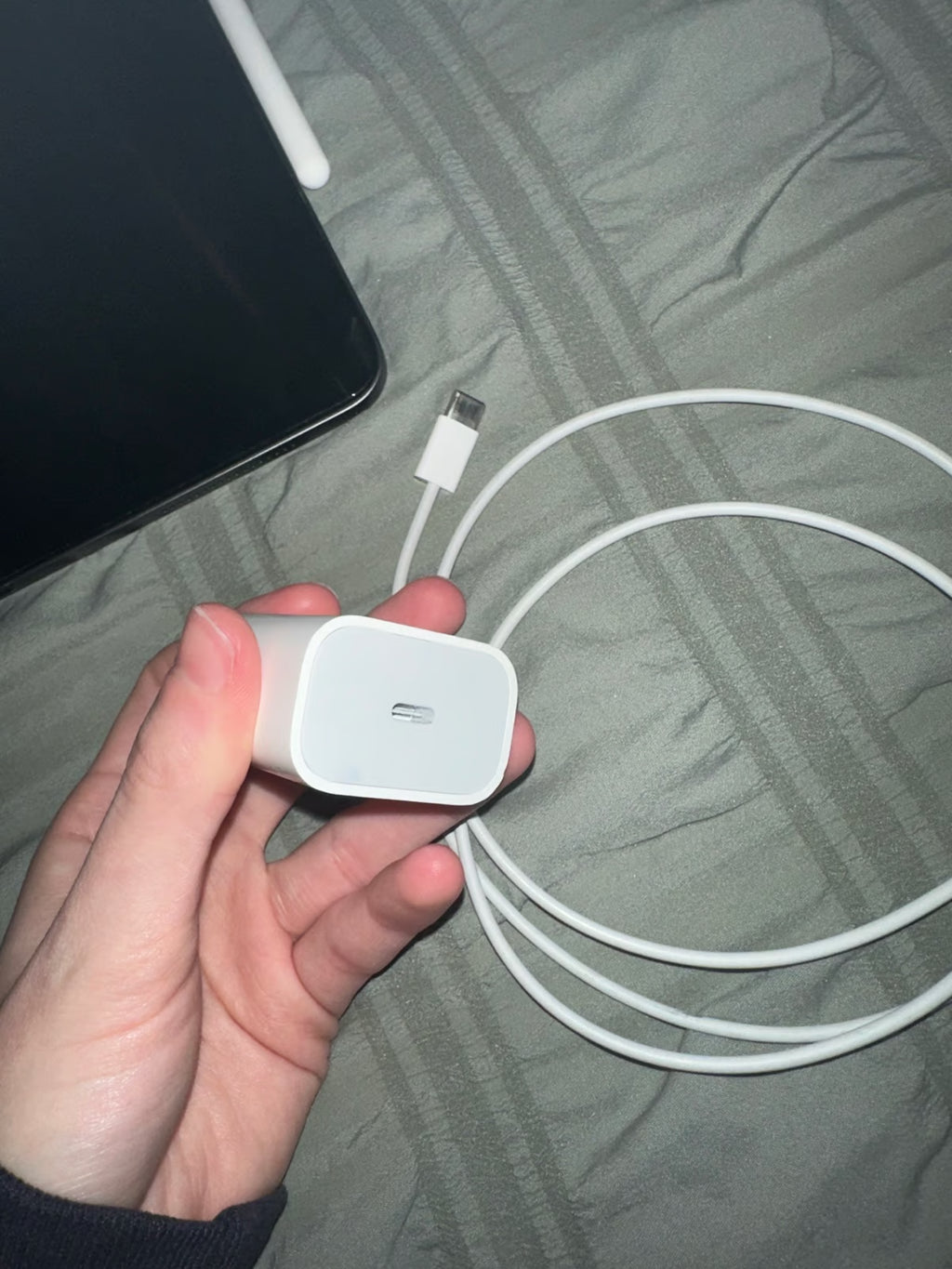 ipad pro 4th generation 8J62