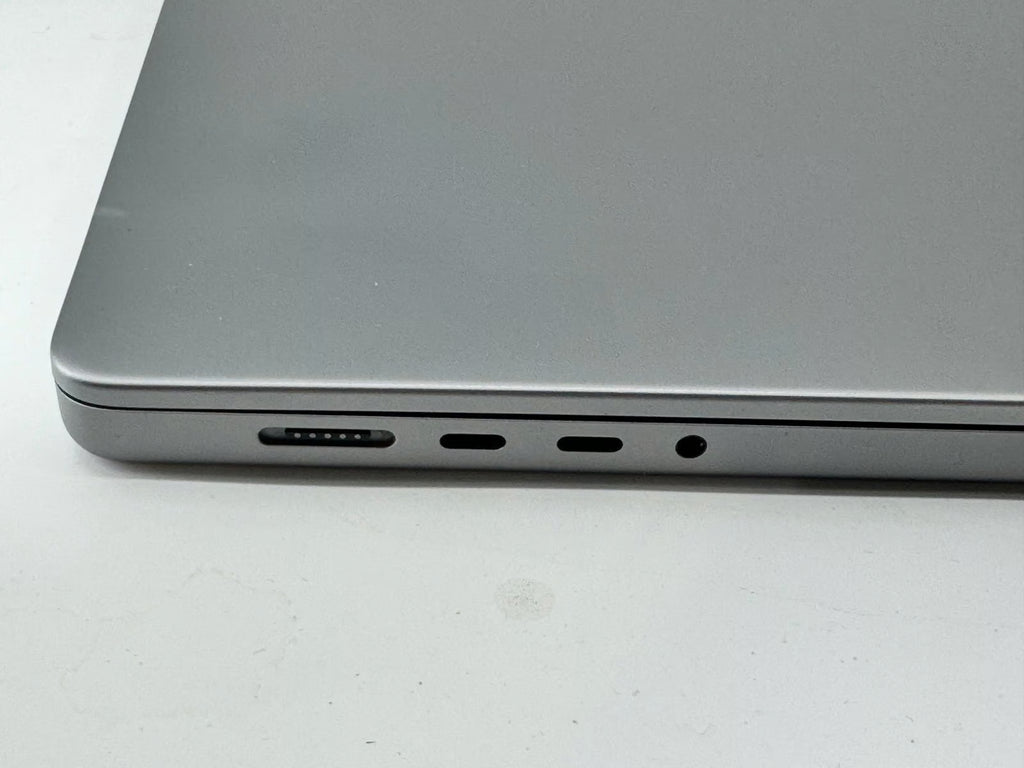 Macbook Pro 16in M1 Pro 10 Core CPU 16 Core GPU 512 SSD 3E96