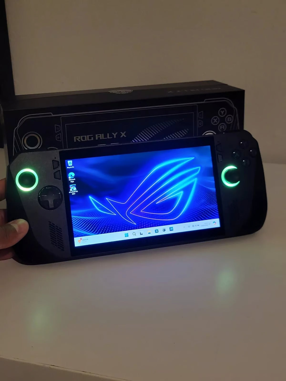 Asus ROG ALLY X 8Q53