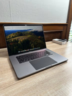 MacBook Pro 16 Inch 512 GD SSD 2019 Version 7A21