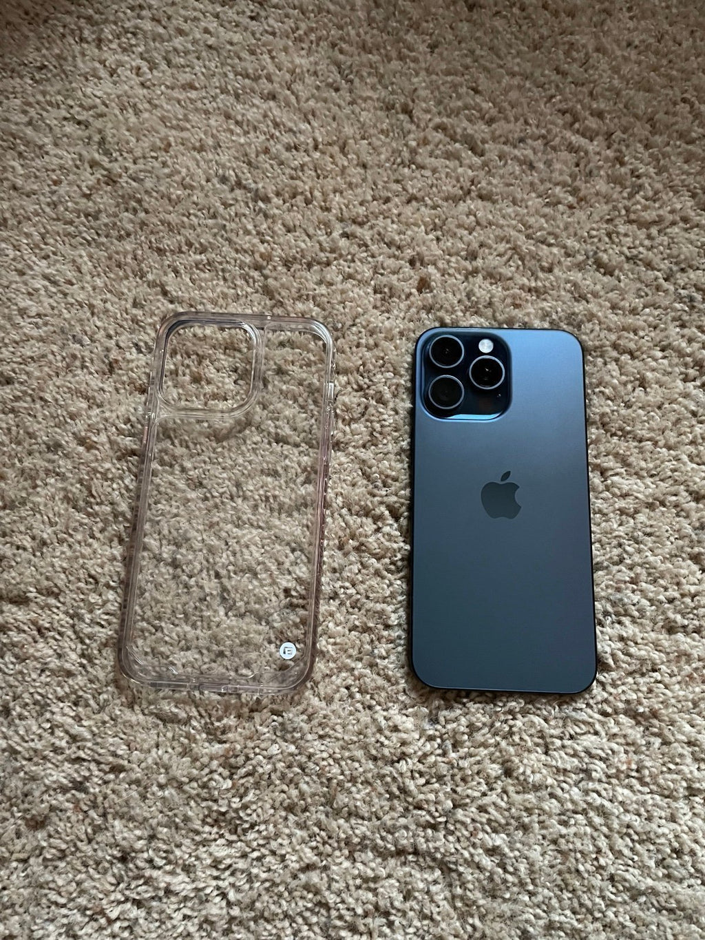 iphone 15 pro max phone unlocked 1O77