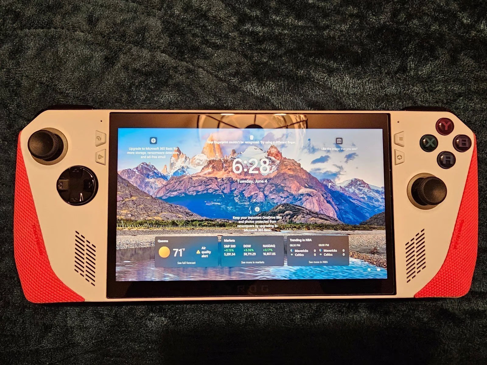 ASUS ROG Ally Z1Extreme CIB 2TB in MINT CONDITION + Extras 5A76