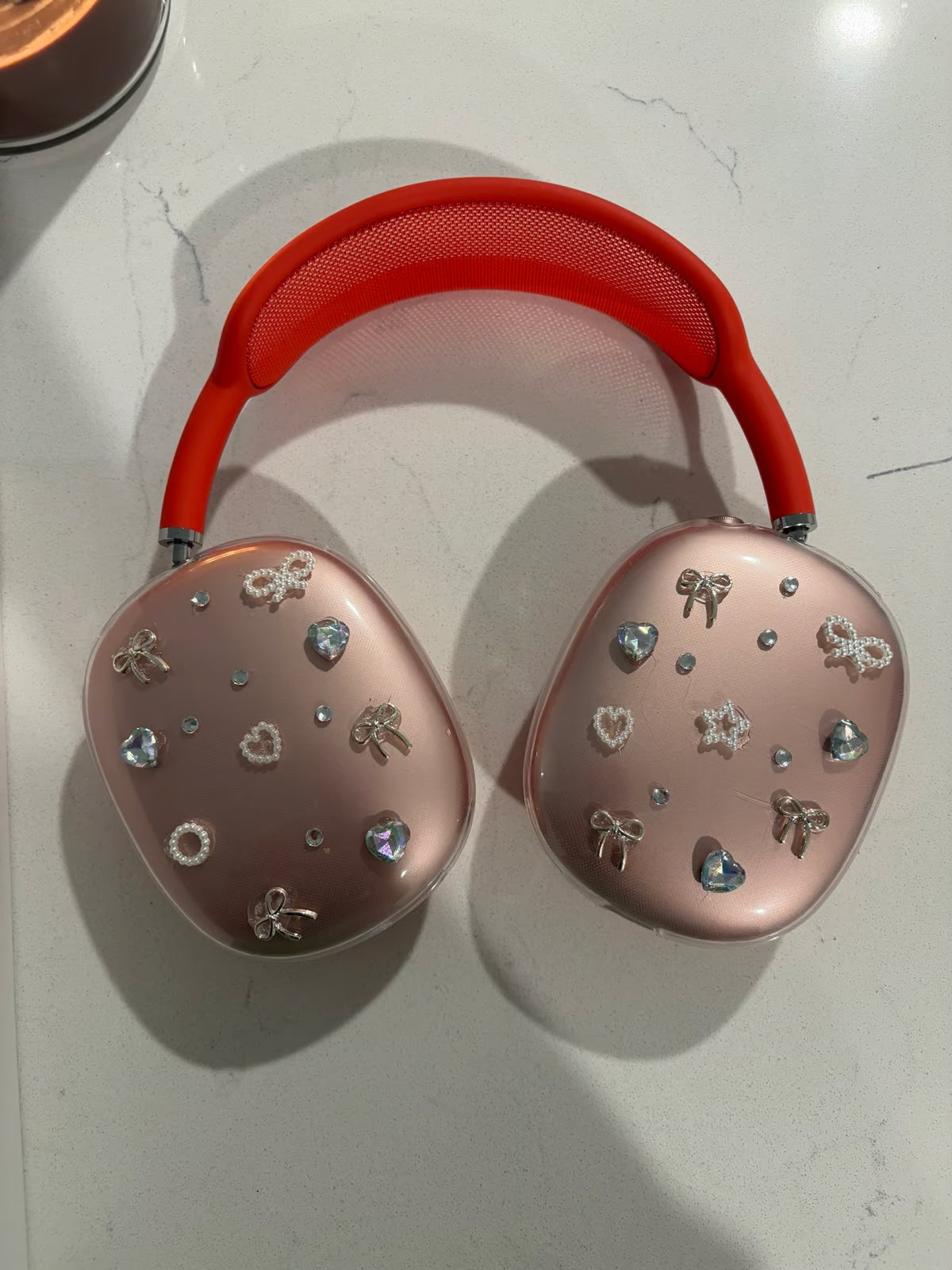 Airpods Max in pink 3P28