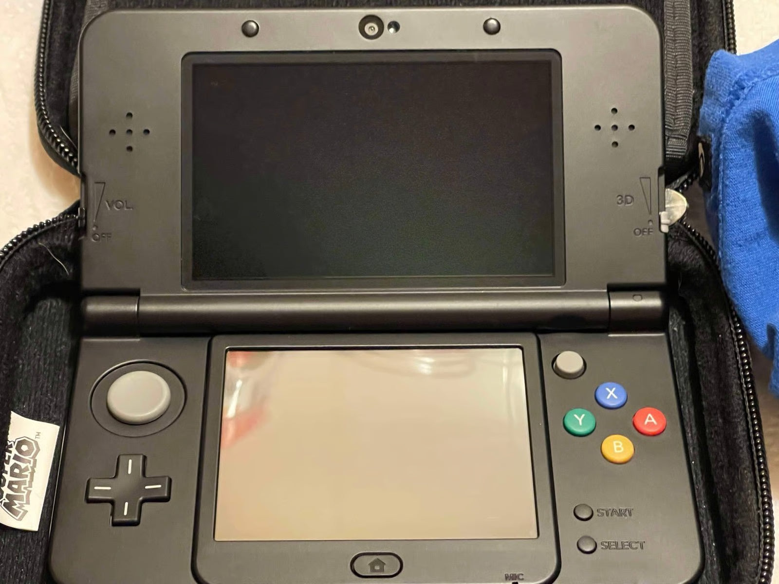 New Nintendo 3DS Super Mario in Black edition
