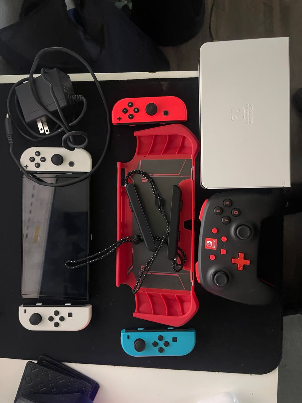 Nintendo switch oled 9Q79