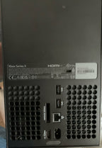 XBOX SERIES X CONSOLE AND CONTROLLER 1TB 2W25