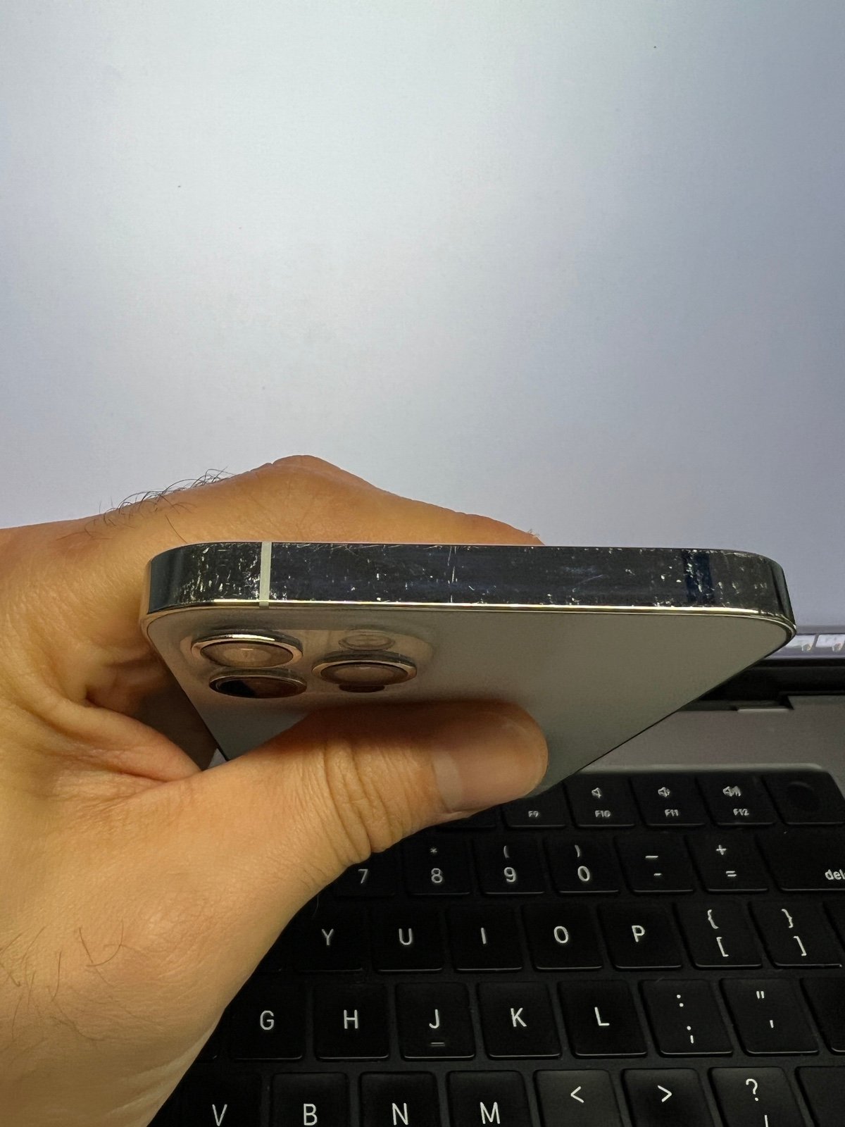 Apple iPhone 12 Pro 256GB Factory Unlocked White / Silver #20086 7K99